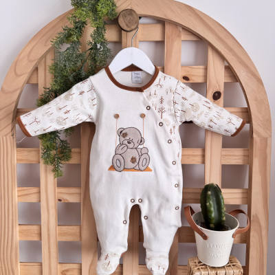 Macacão Trape Zape - Bear no Balanço Off e Ferrugem Macacão Trape Zape - Bear no Balanço Off e Ferrugem